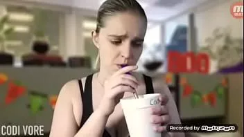Reproducir Las tetas de C0di v0res se inflan hasta que explotan