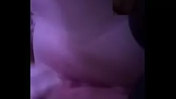 play Ładna cipka nie mogła powstrzymać się przed spuszczeniem na twarz