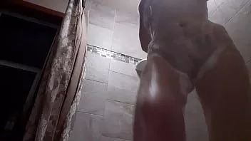 play Vanessa vixon solo chatte jouer sous la douche