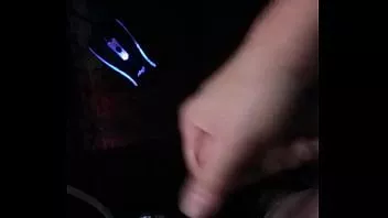 Jouer Frotter et tirer sur ma bite huilée