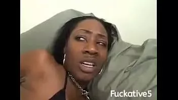 Abspielen Geiler Fick mit meiner sexy Stiefschwester, als niemand zu Hause war, während ich in ihre Muschi spritze, Teil 2