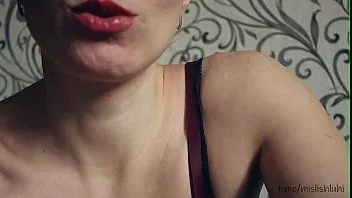 play Notas de uma jovem vagabunda ou como todo mundo me fodeu com um pau grande