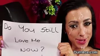 Reproduzir Gatinha sexual malvada leva um tiro na cara comendo toda a carga