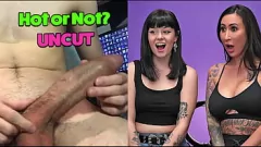 Jouer Lily Lane est mouillé et sauvage avec une bite non coupée massive - Porno de réalité solo